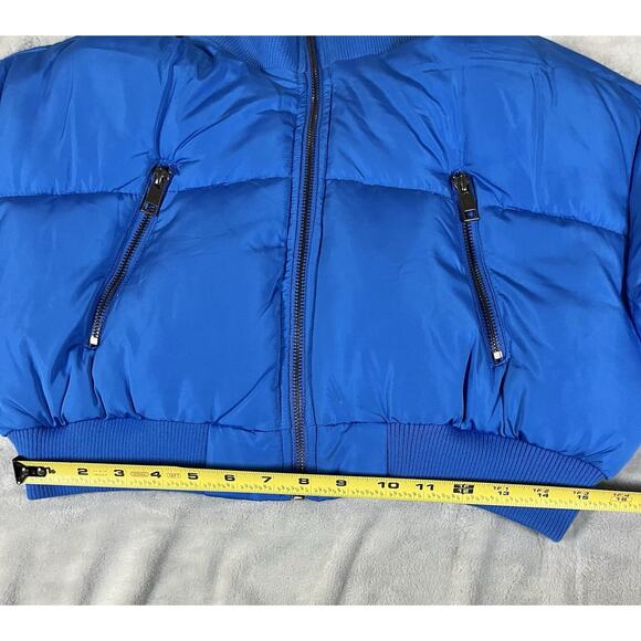 Urban Outfitters Size M Blue Cropped Chubby Puffer Jacket Y2K Hip Hop Cozy Cute - Picture 13 of 14